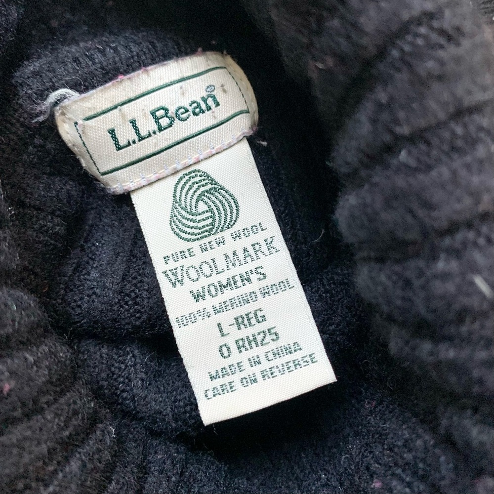LL Bean 100% Merino Wool Ribbed Knit Turtleneck Sweater in black - Picture 2 of 14